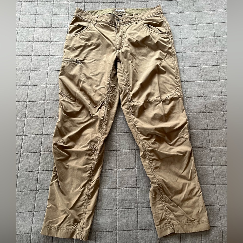 Men’s used Marmot climbing pants.
